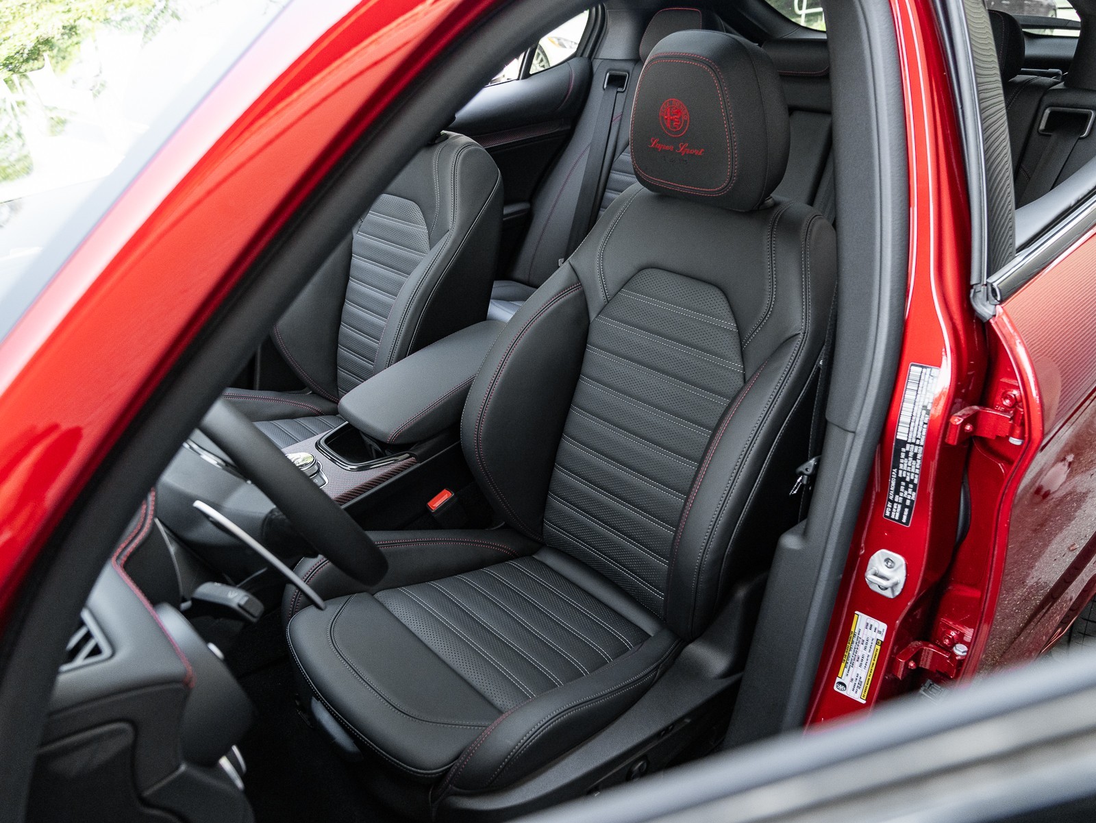 2024 Alfa Romeo Stelvio Quadrifoglio photo 5
