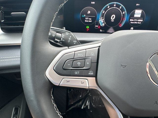 2025 Volkswagen Tiguan SE photo 22
