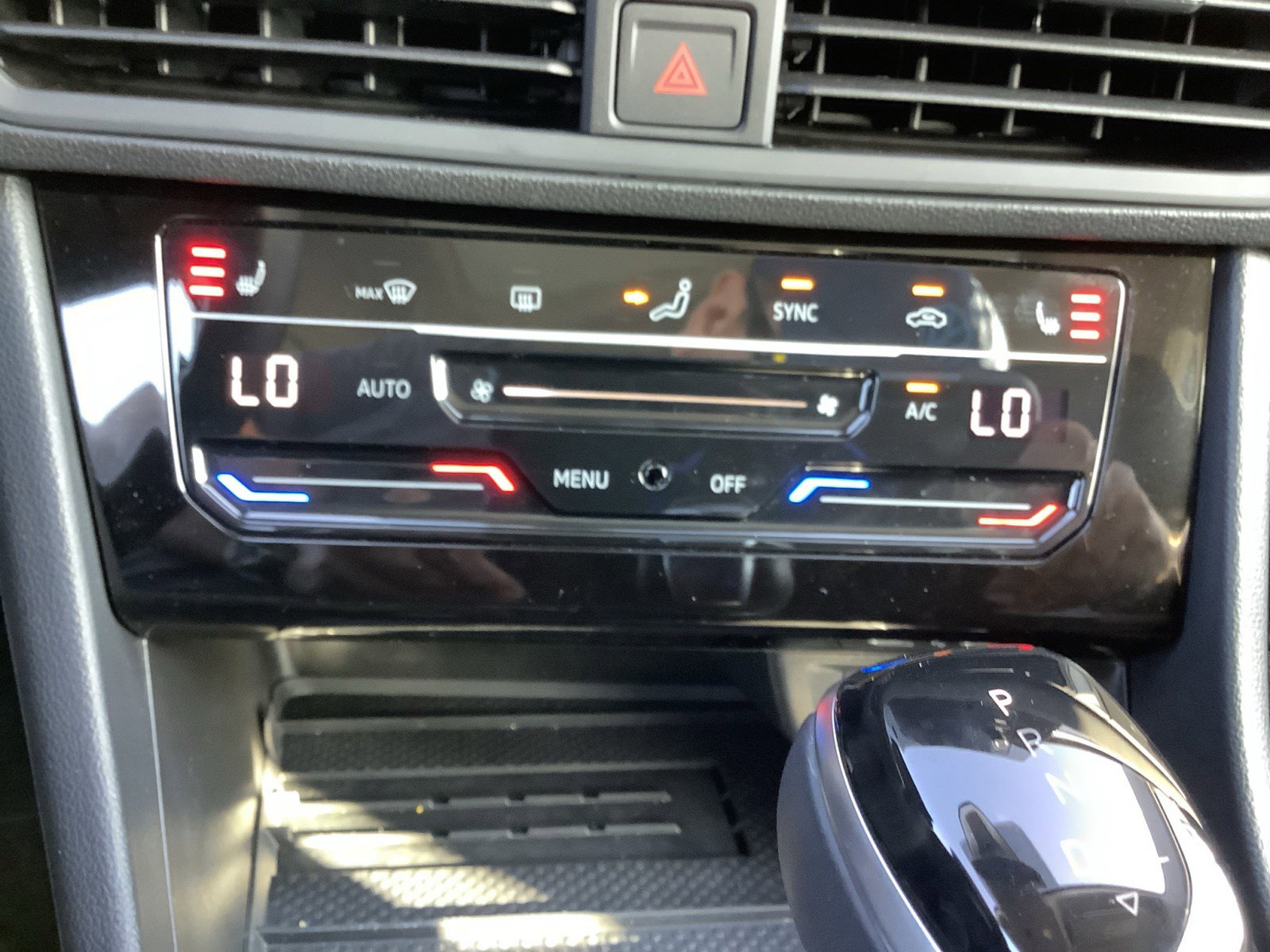 2025 Volkswagen Jetta SE photo 25
