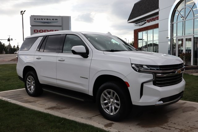 2021 Chevrolet Tahoe LT photo 2