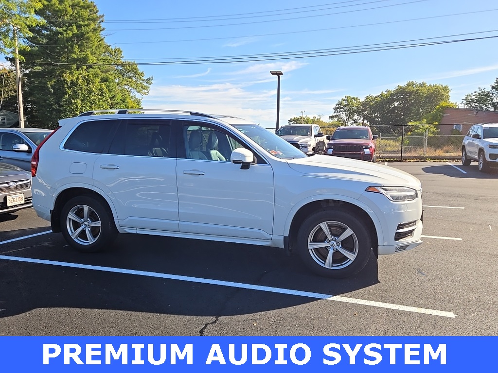 2016 Volvo XC90 T5 Momentum photo 3
