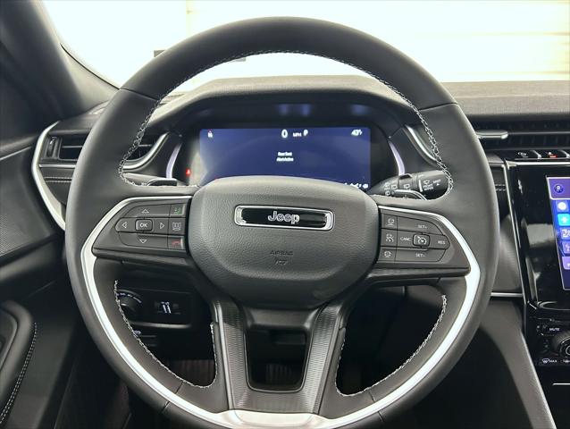 2025 Jeep Grand Cherokee Altitude photo 11