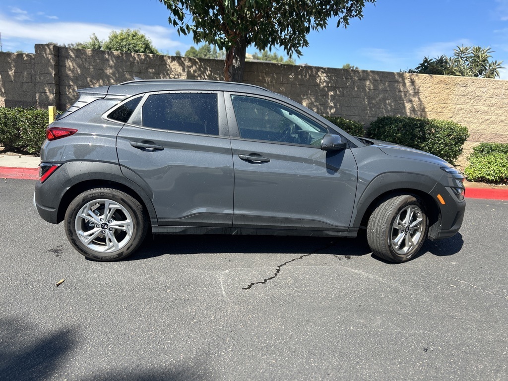 2023 Hyundai Kona SEL photo 6