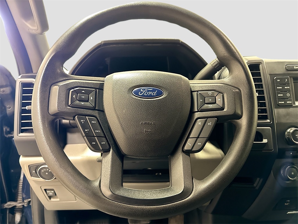 2016 Ford F-150 XL photo 18