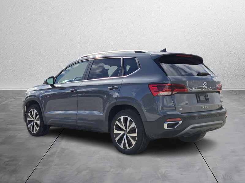 2022 Volkswagen Taos SE photo 3
