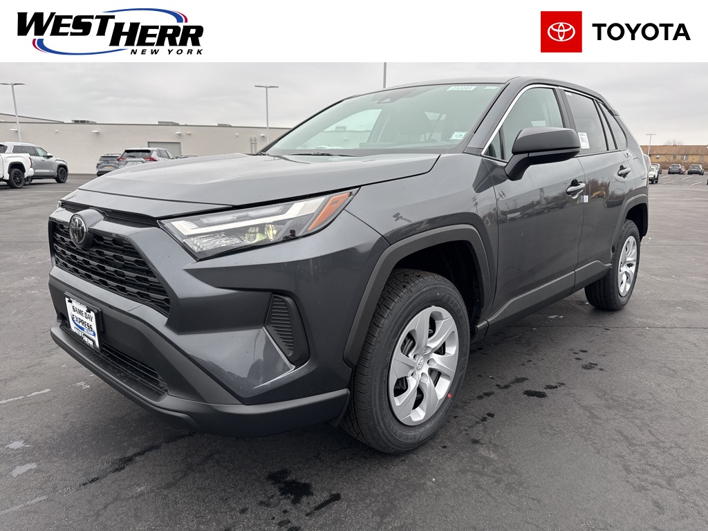 2025 Toyota RAV4 LE's photo