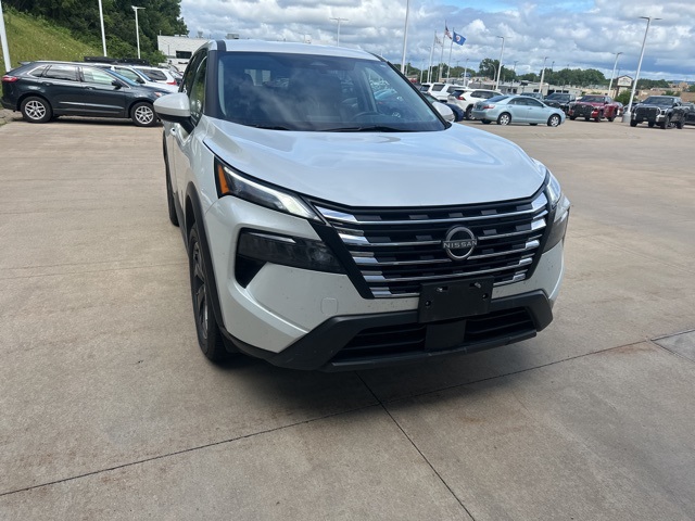 Used 2024 Nissan Rogue SV with VIN 5N1BT3BB0RC686838 for sale in Winona, Minnesota
