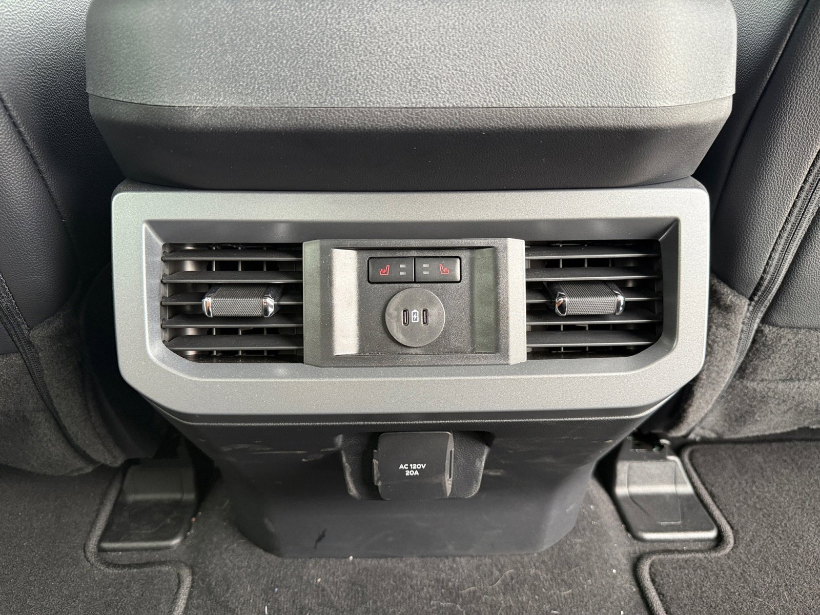 2025 Ford F-350 photo 7