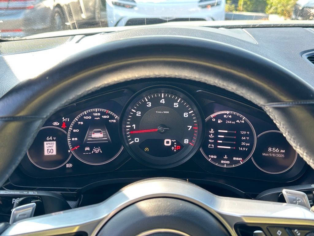 2022 Porsche Cayenne Coupe Base photo 40