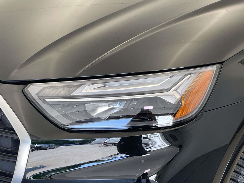 2022 Audi Q5 45 S line Premium photo 11