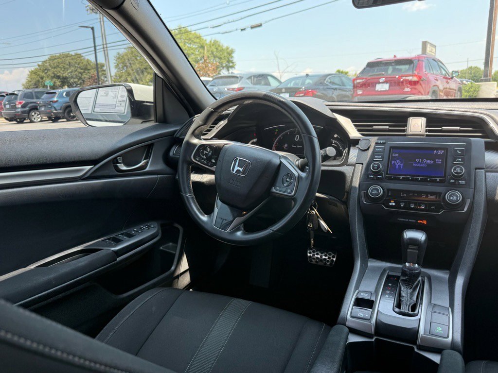 2019 Honda Civic Hatchback Sport photo 9