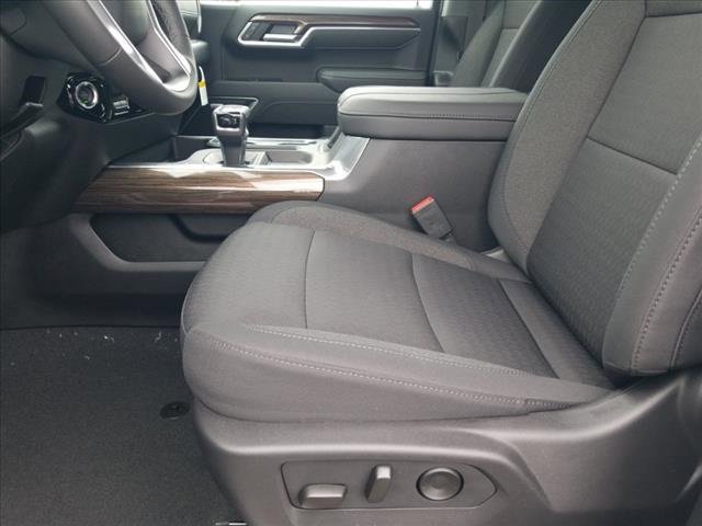 2025 Chevrolet Silverado 1500 RST photo 5