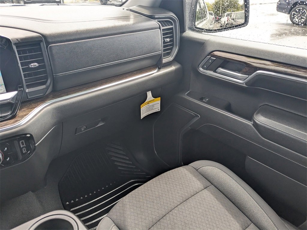 2024 Gmc Sierra 1500 SLE photo 17