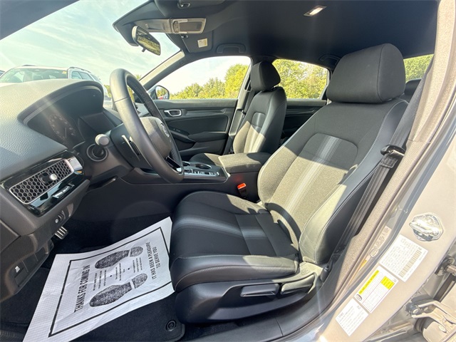 2025 Honda Civic Sport photo 16
