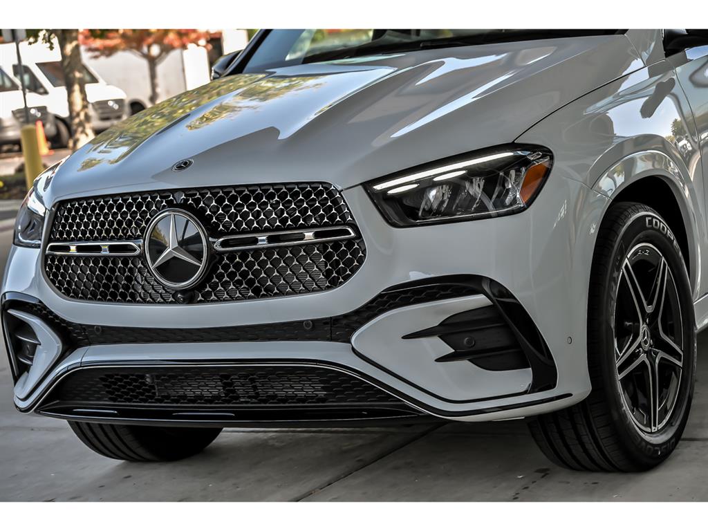 2026 Mercedes Benz GLE 350 4MATIC photo 2
