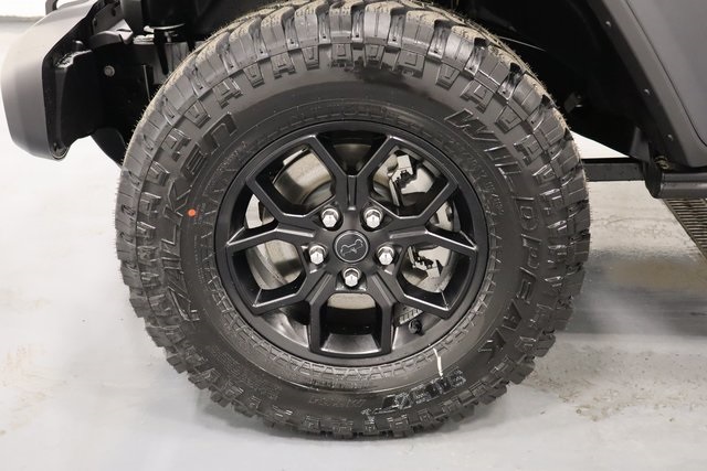 2025 Jeep Wrangler Willys photo 24