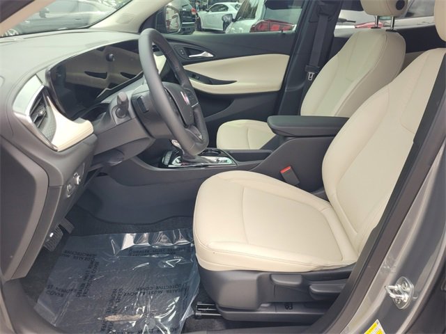 2025 Buick Encore GX Sport Touring photo 3