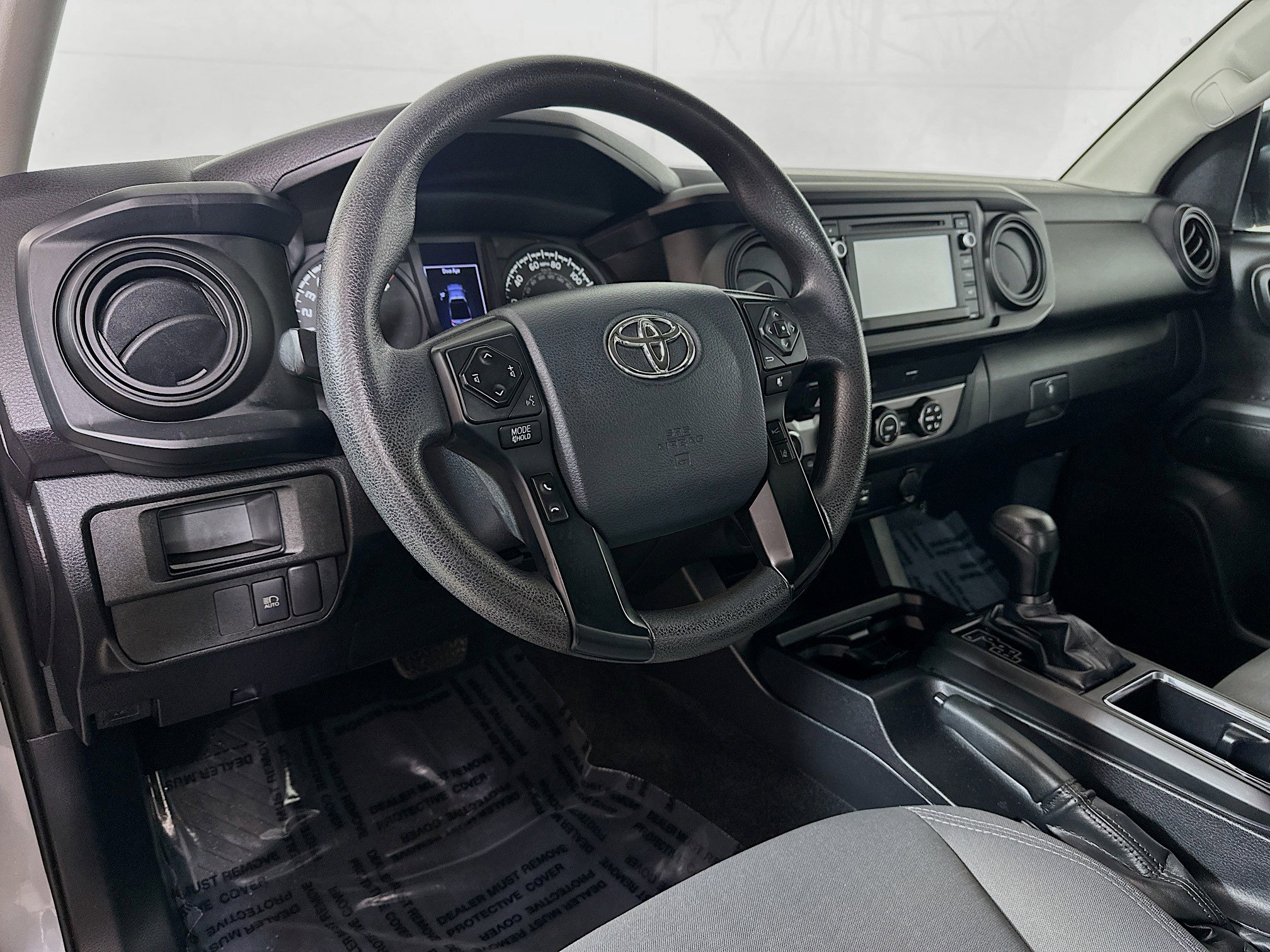 2019 Toyota Tacoma SR 4x4 photo 9