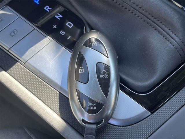 2024 Hyundai Elantra SEL photo 24