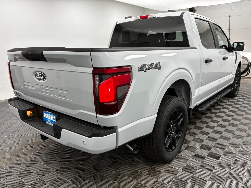 2025 Ford F-150 STX photo 4