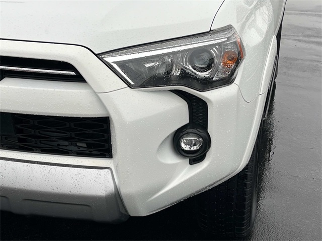 2024 Toyota 4Runner TRD Off-Road photo 9