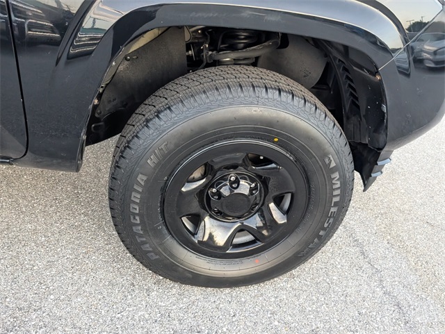 2022 Toyota Tacoma SR photo 16