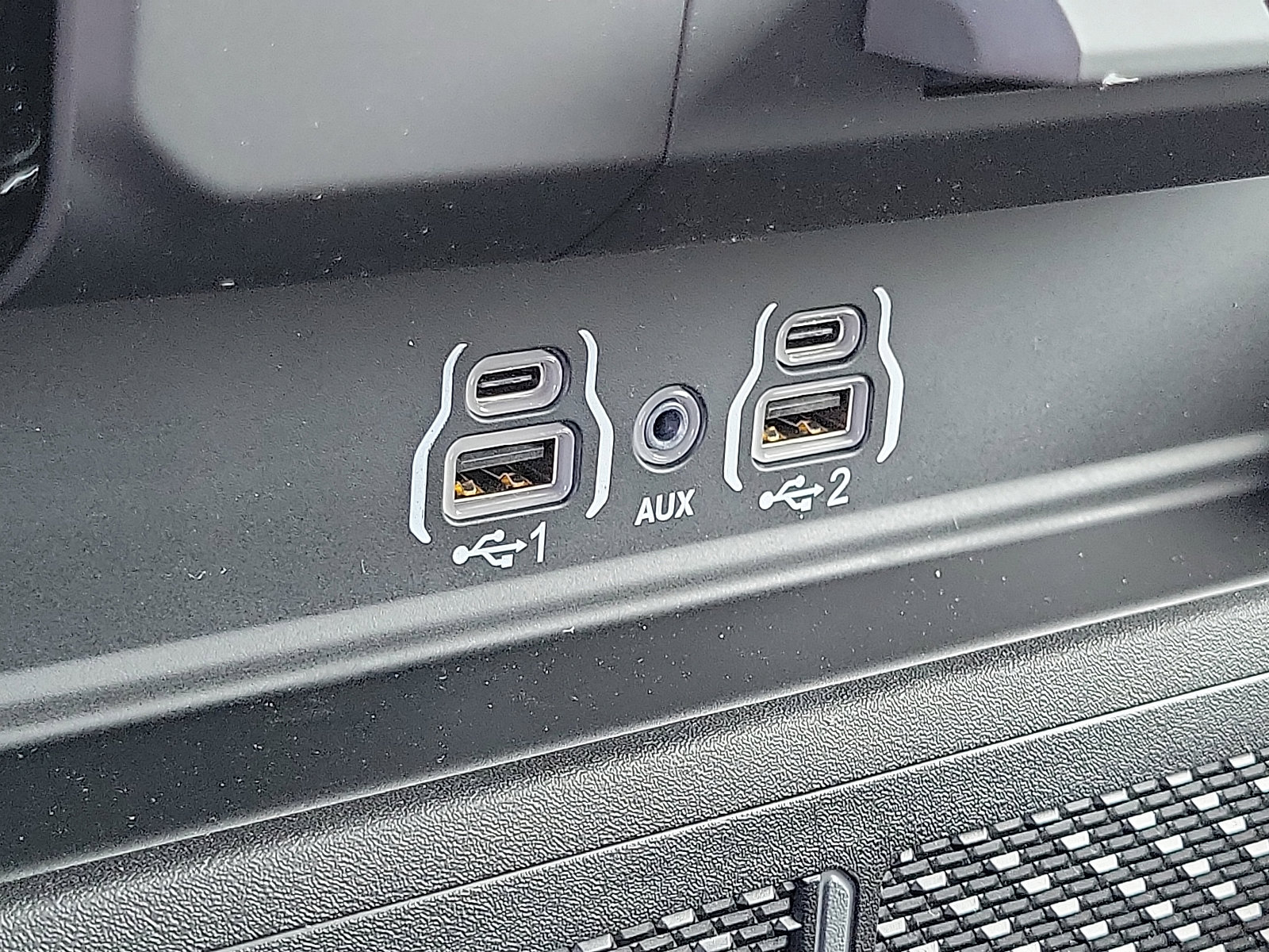 2025 Ram 1500 Laramie photo 10