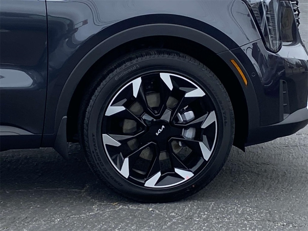 2025 Kia Sorento SX photo 3