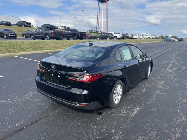 2025 Toyota Camry LE photo 3