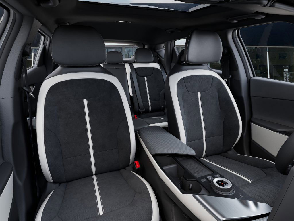 2025 Kia EV6 GT-Line photo 10