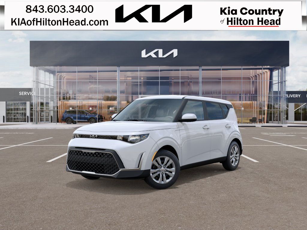 2025 Kia Soul LX's photo