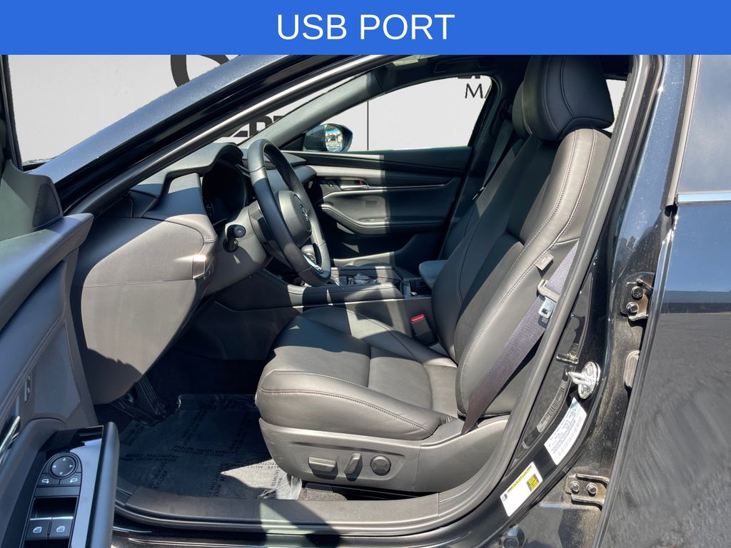2025 Mazda Mazda3 2.5 s Preferred photo 7