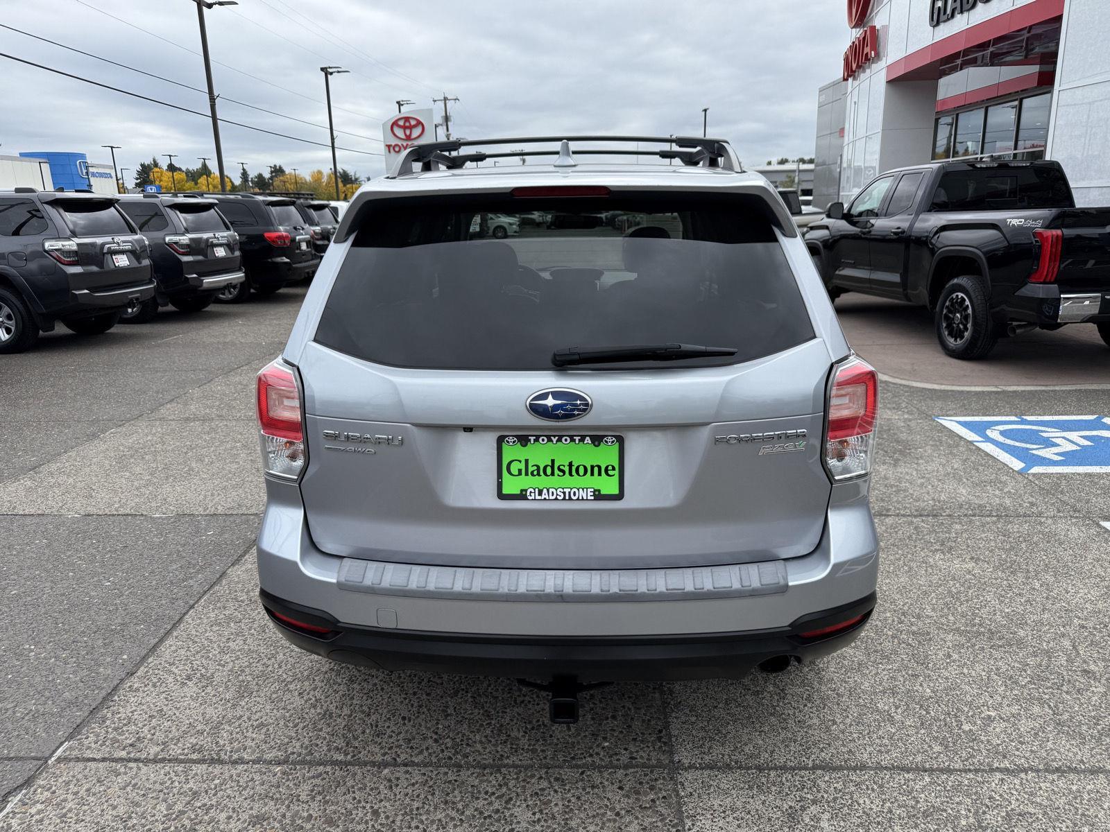 2017 Subaru Forester Limited photo 4