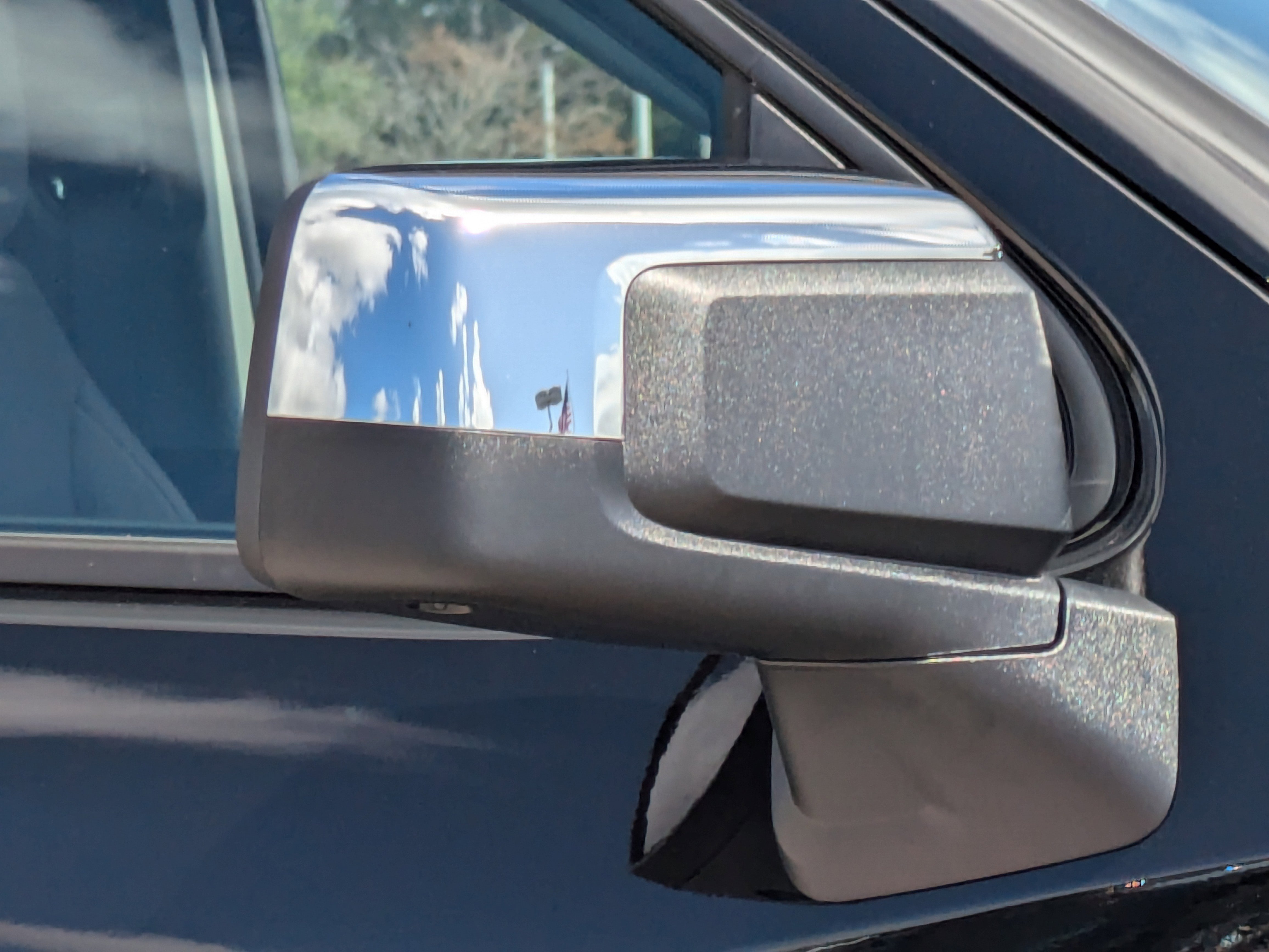 2026 Chevrolet Silverado 1500 LT photo 3