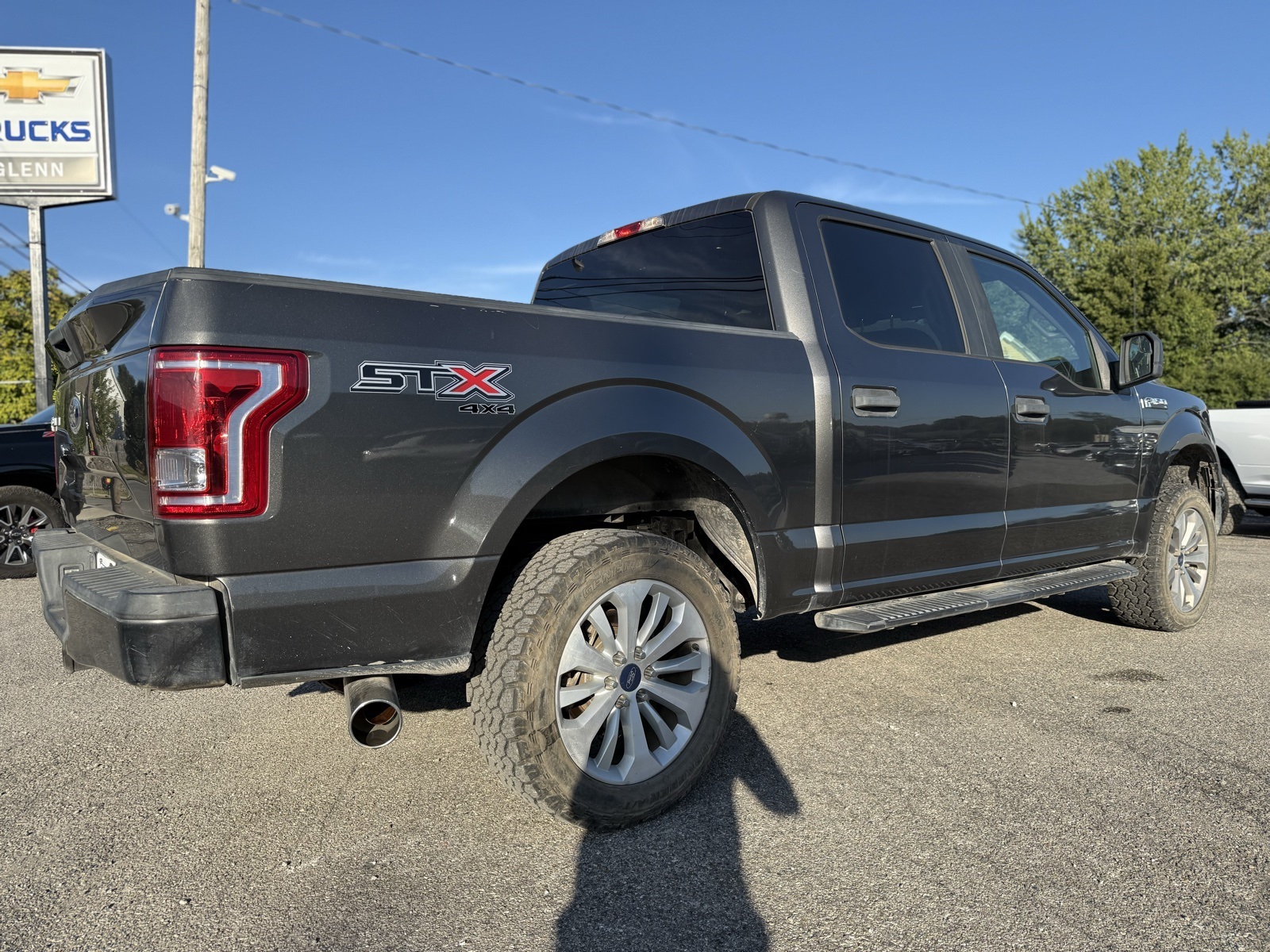 2017 Ford F-150 XL photo 8