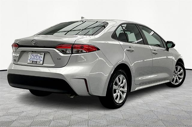 2023 Toyota Corolla LE photo 2