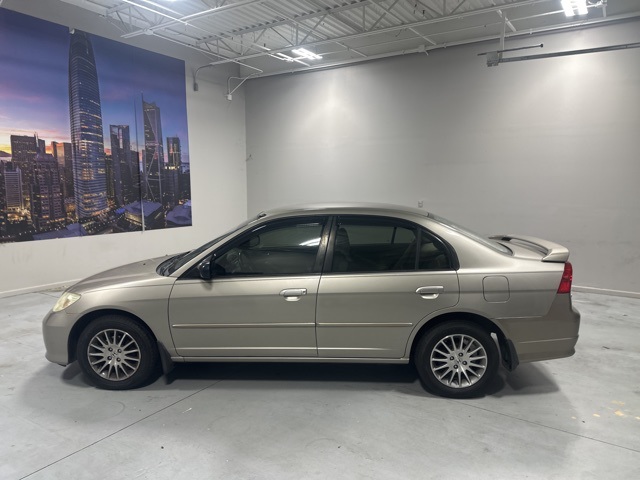 2005 Honda Civic LX photo 2