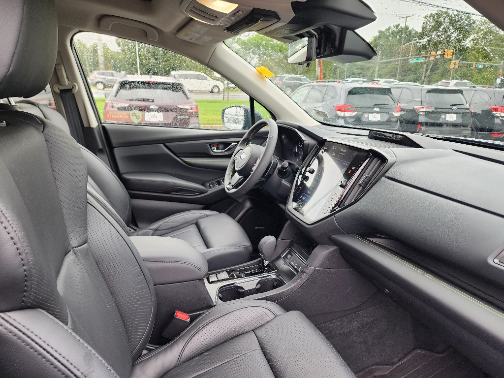 2025 Subaru Ascent Onyx Edition Touring photo 22