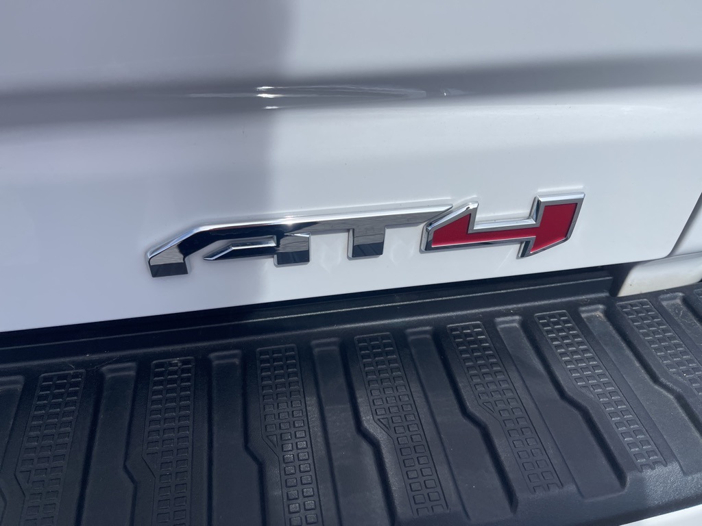 2023 Gmc Sierra HD AT4 photo 6