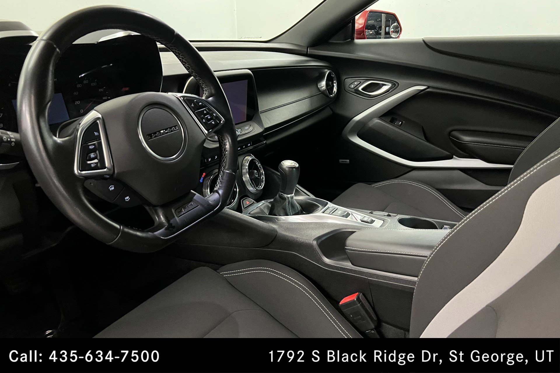 2017 Chevrolet Camaro 1LT photo 15