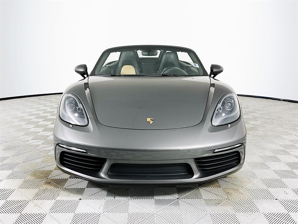 2018 Porsche Boxster Base photo 2
