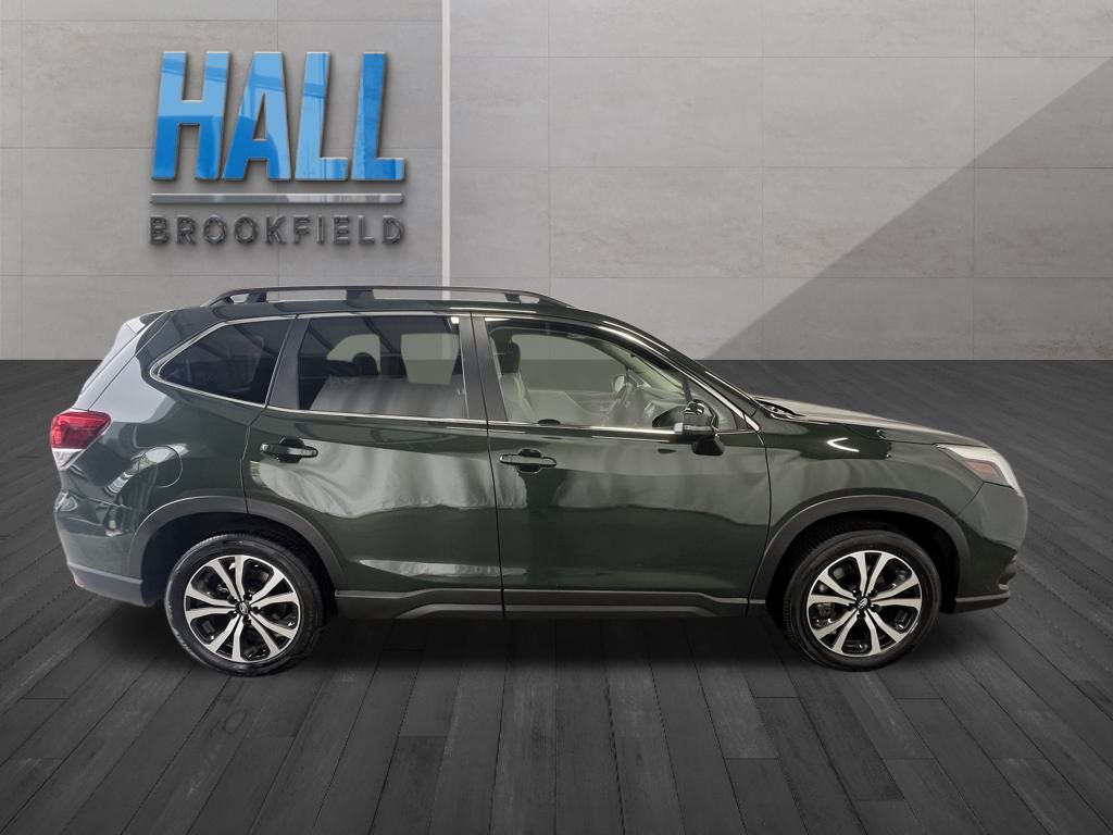 2022 Subaru Forester Limited photo 6