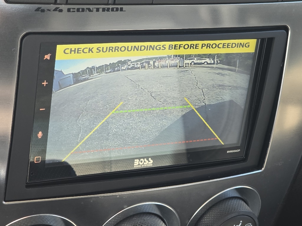 2009 Hummer H3 Base photo 5