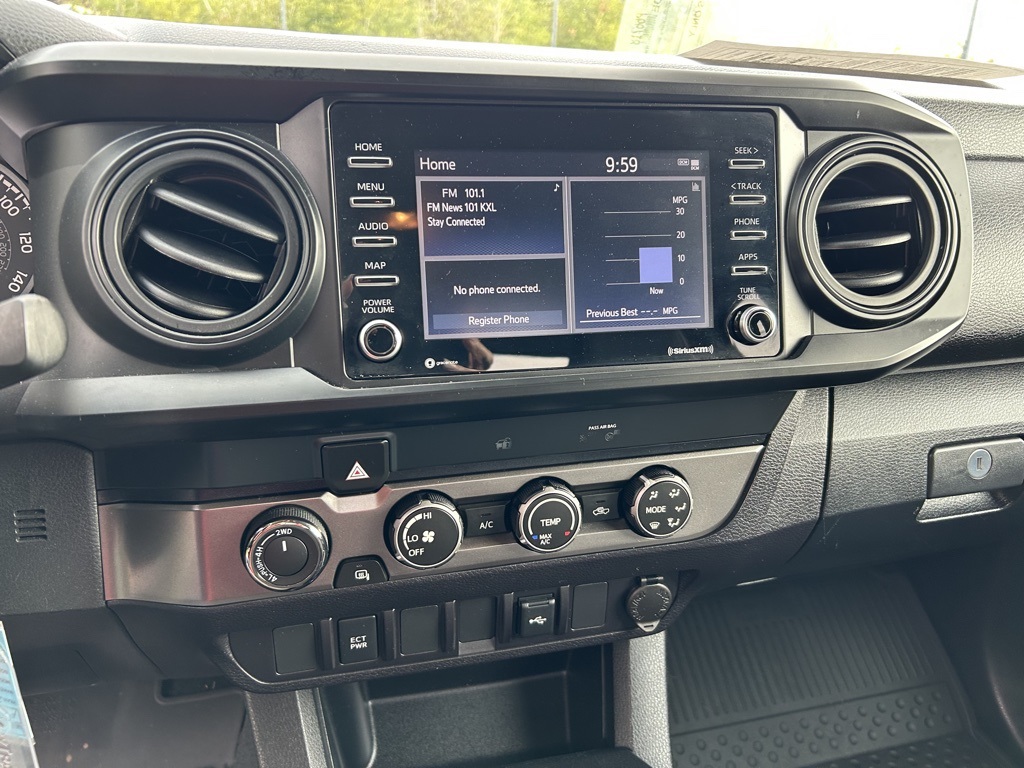 2022 Toyota Tacoma SR photo 18