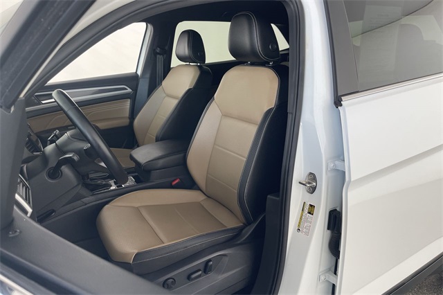 2023 Volkswagen Atlas Cross Sport SE Technology photo 33