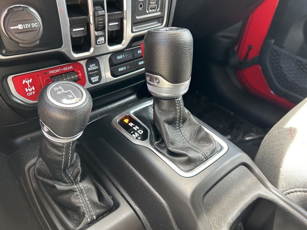 2024 Jeep Wrangler Rubicon photo 29