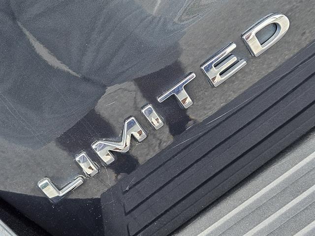 2024 Ford Expedition Limited photo 8