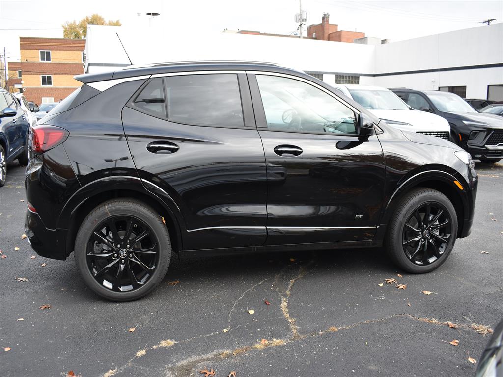 2026 Buick Encore GX Sport Touring photo 2