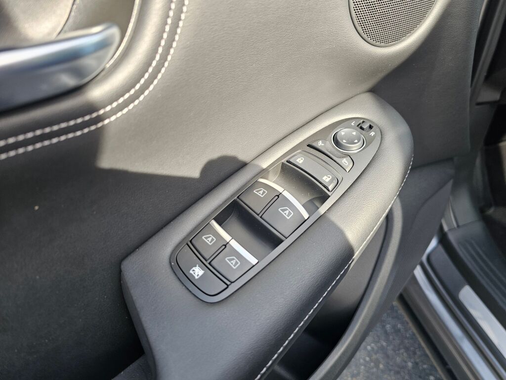 2023 Infiniti QX55 Luxe photo 27
