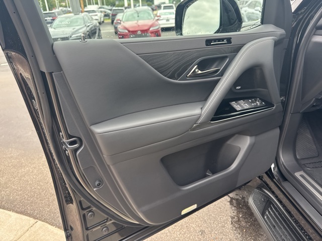 2025 Lexus LX 600 Premium photo 17